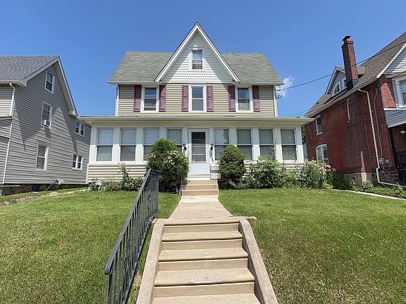 2nd image of 735 10th Ave #A
