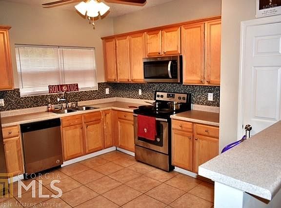 3rd image of 4868 W Park Cir