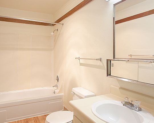 3rd image of 12400 28th Ave S #80