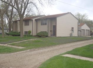 117 15th St, Ames, IA 50010