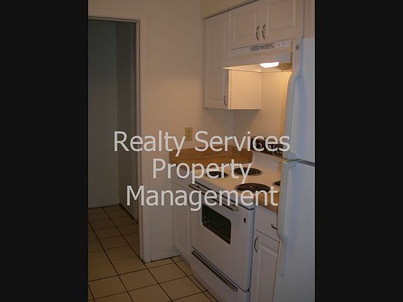 2nd image of 2719 Central Ave APT A