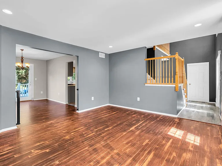 6 Marybeth Ct — Photo 19