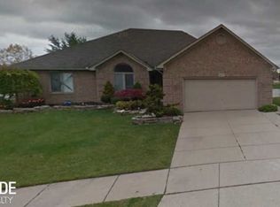 46176 Turnbuckle Ln, Macomb, MI 48044