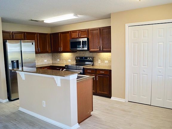 5th image of 3829 Shaftbury Pl