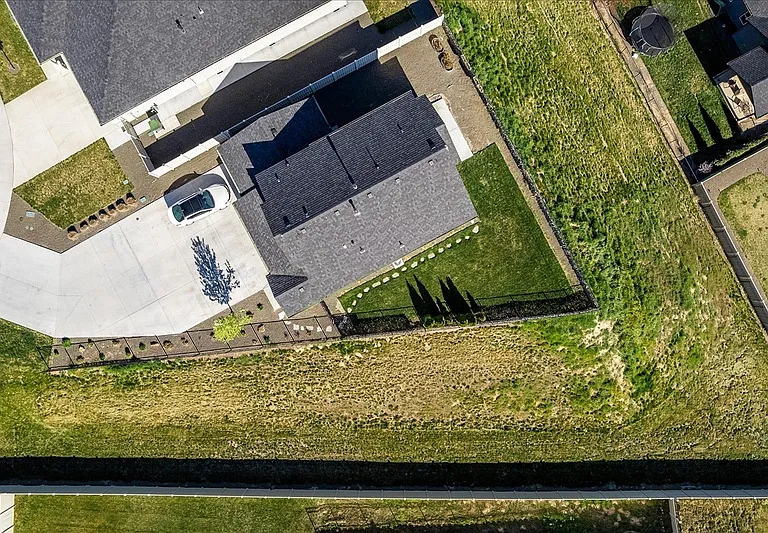 10757 W Thimbleberry Ct — Photo 37