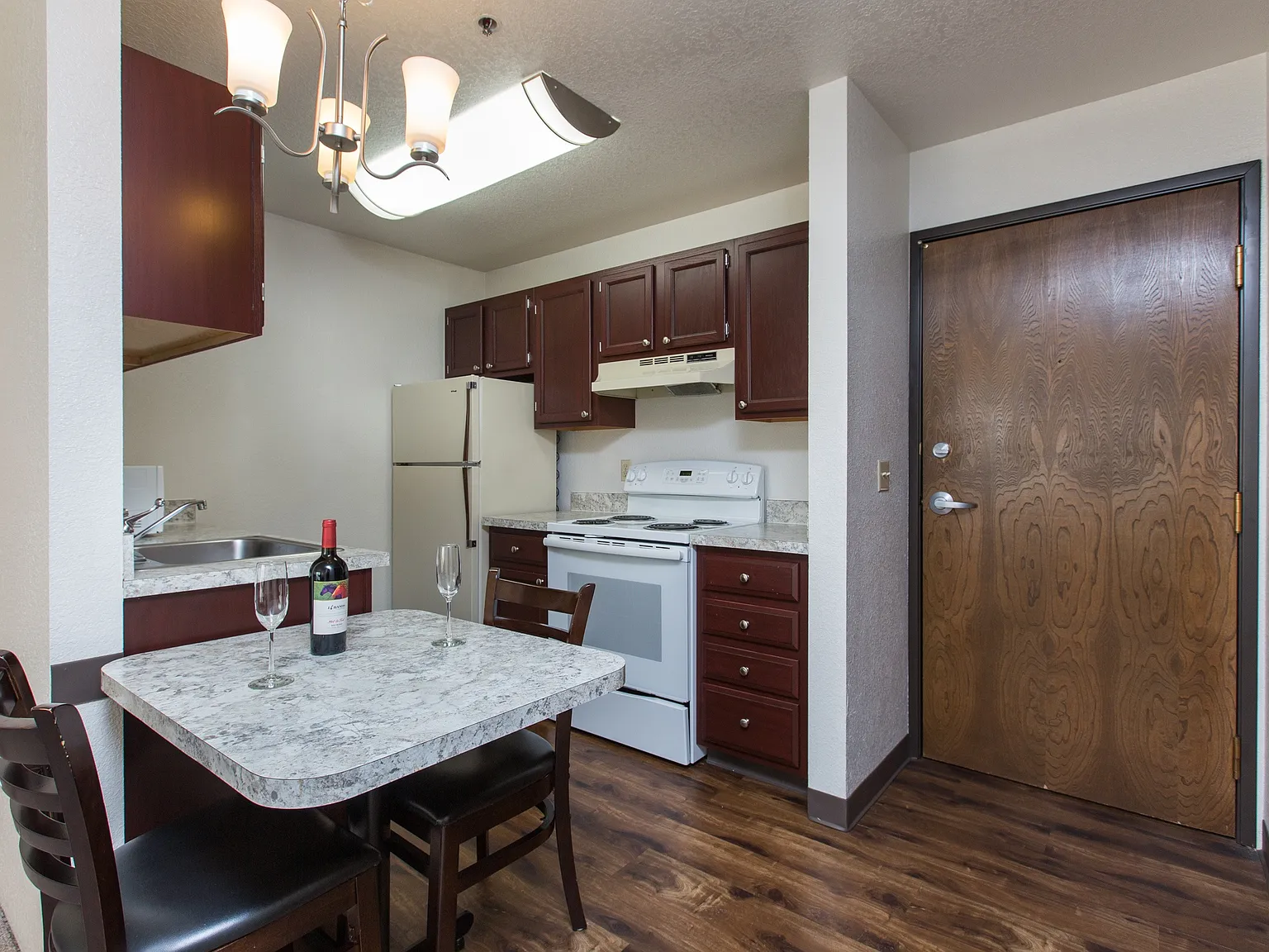 The Outlook Apartments — Photo 3