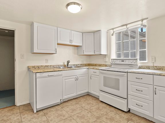 2nd image of 320 S Dale Ct #B