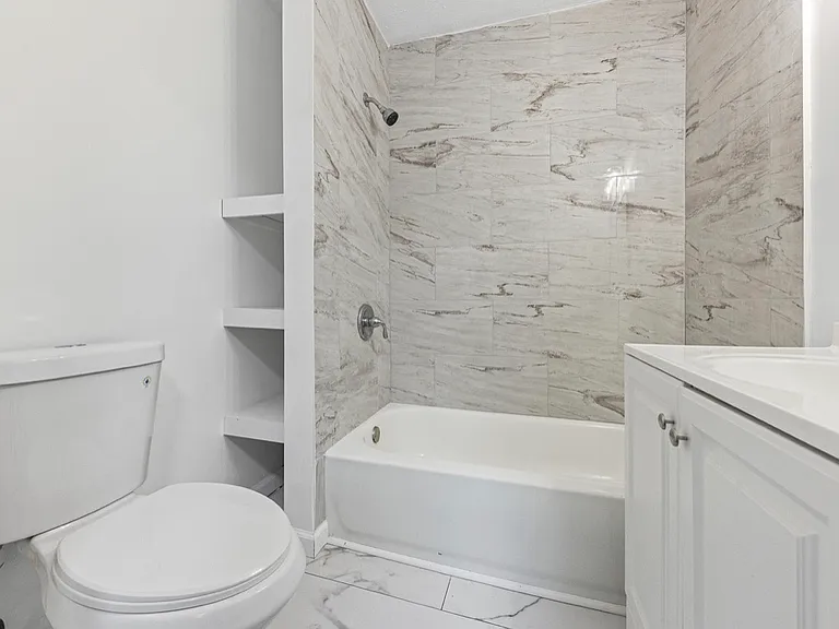 27182 Oriole Ave — Photo 6