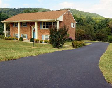 146 Dawnridge Ln, Troutville, VA, 24175