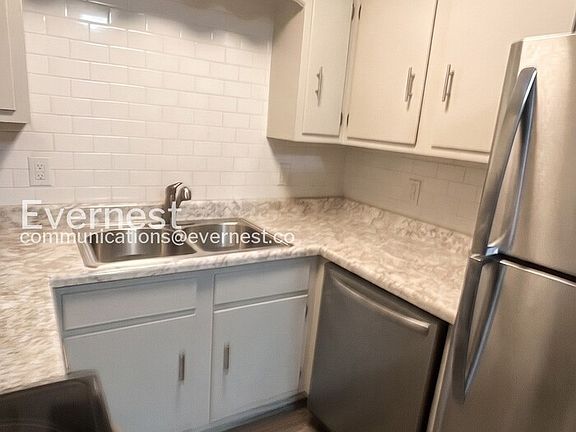 4th image of 9 Meredith Ct APT 6