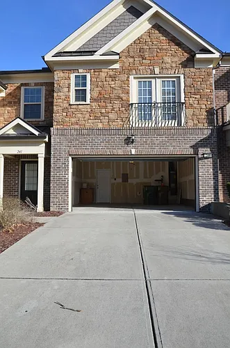 241 Daymire Glen Ln Photo 1