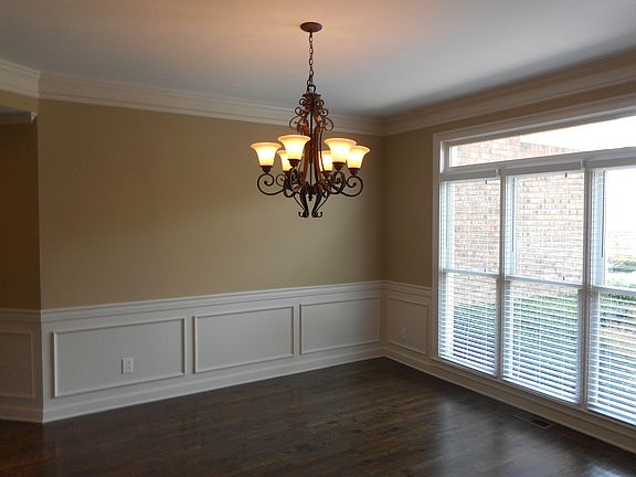 5th image of 405 Greyfield Dr