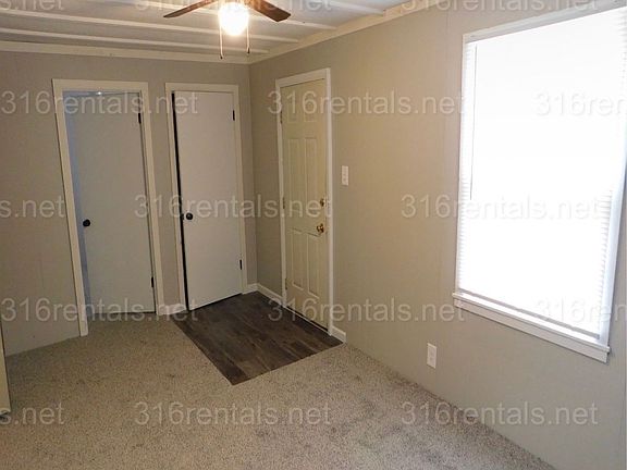 2nd image of 222 N Ohio St
