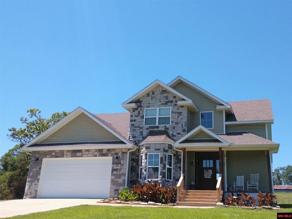 1st image of 245 Thornbrooke Trl