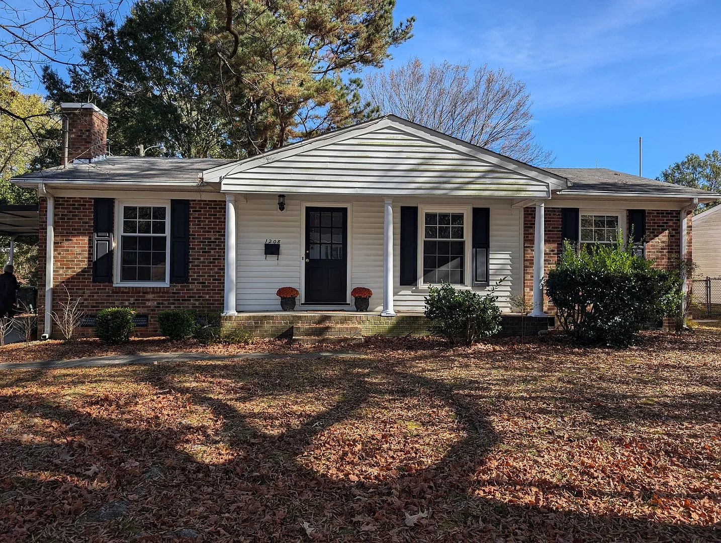 Coming Soon! One Level Home- 3 Br 1 Ba~ Washer & Dryer~Fenced Yard~Carport~ Yard Work Included! — Photo 1
