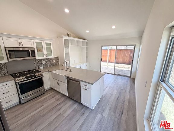 2nd image of 12305 Daisy Ct