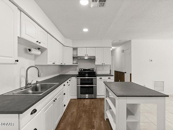 5th image of 680 Buford Ave