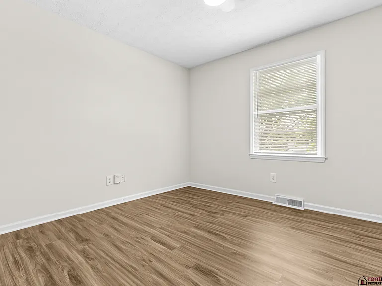 3330 Tisdale Dr — Photo 13