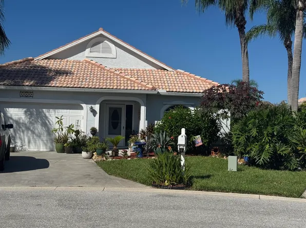 6020 SE Walkers Cay Court, Stuart, FL 34997