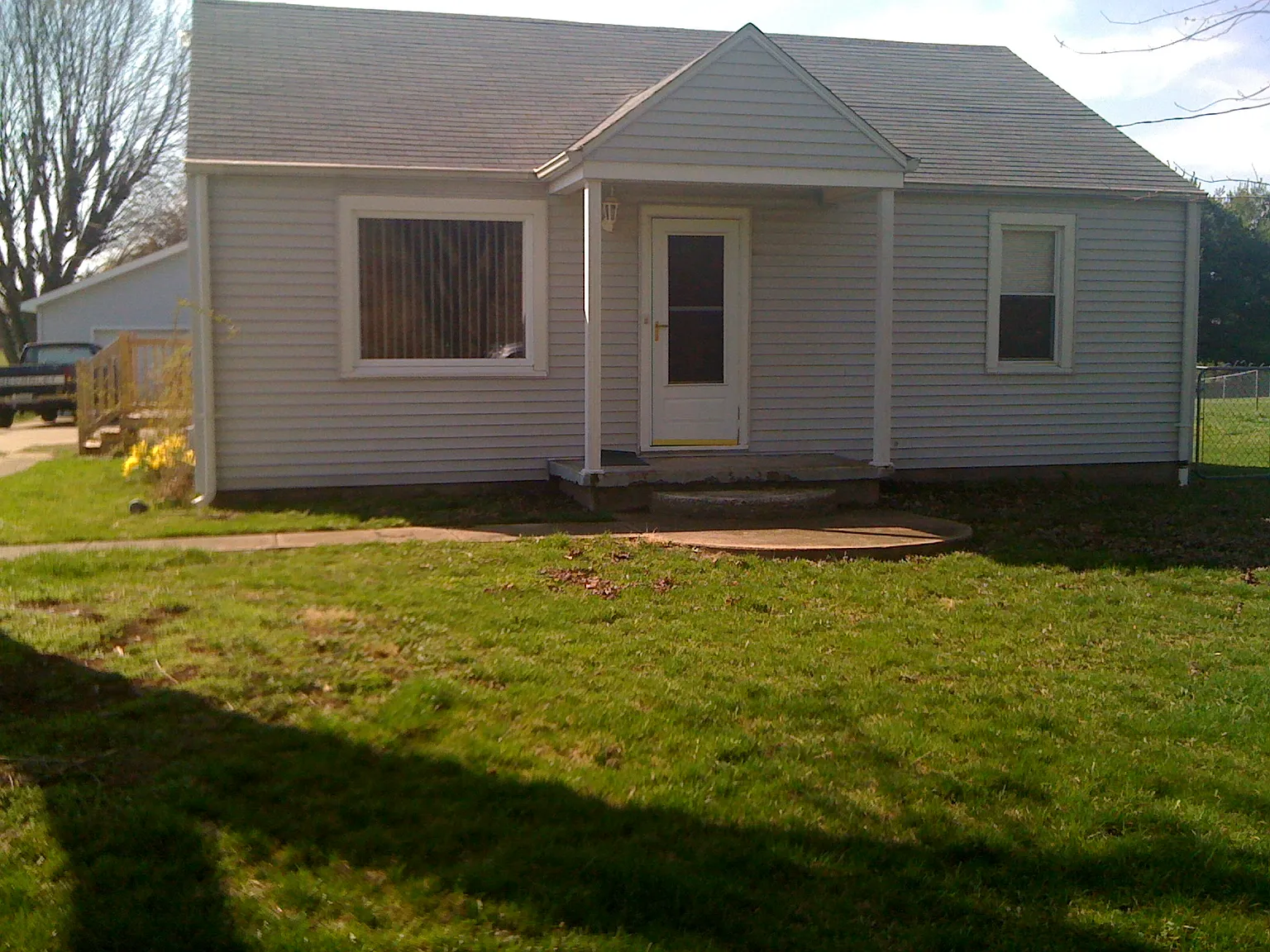 5241 Alexandria Pike photo 1