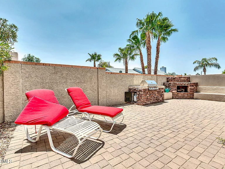 8889 E Meadow Hill Dr — Photo 21