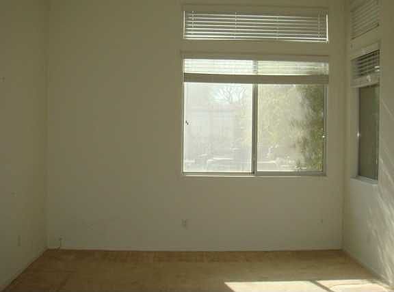 4th image of 8217 Glistening Rush St