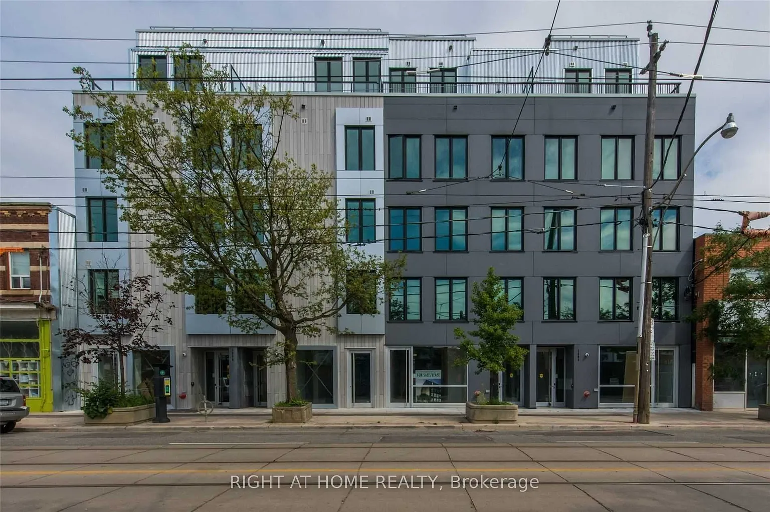 1598 Queen St E #201 photo 1