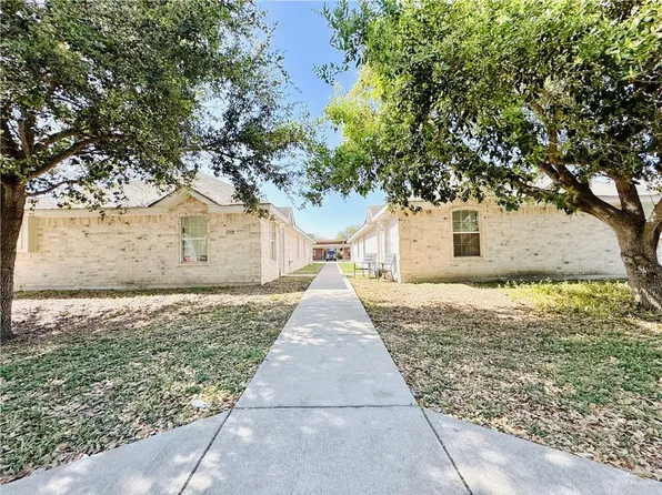 2208 W Candlelight Ln, Edinburg, TX 78541