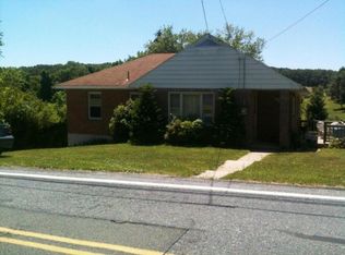 145 Gouglersville Rd, Sinking Spring, PA 19608