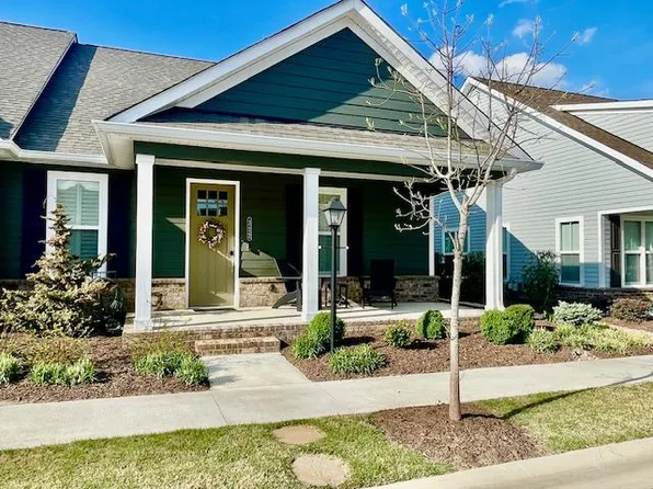 322 Pacer Ln, Dalton, GA 30721