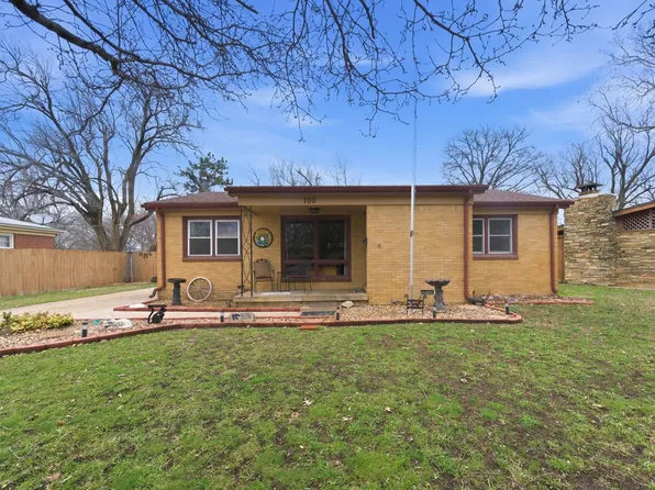 700 Anita Dr, Haysville, KS 67060