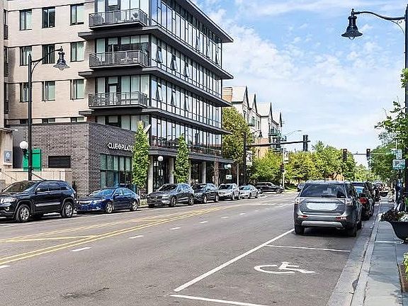 2nd image of 147 N Euclid Ave #306
