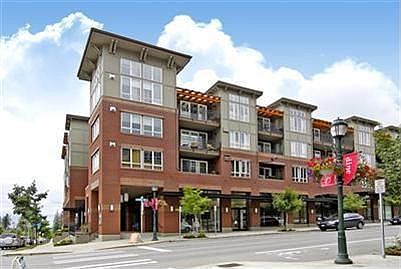 1st image of 1880 25th Ave NE APT 208