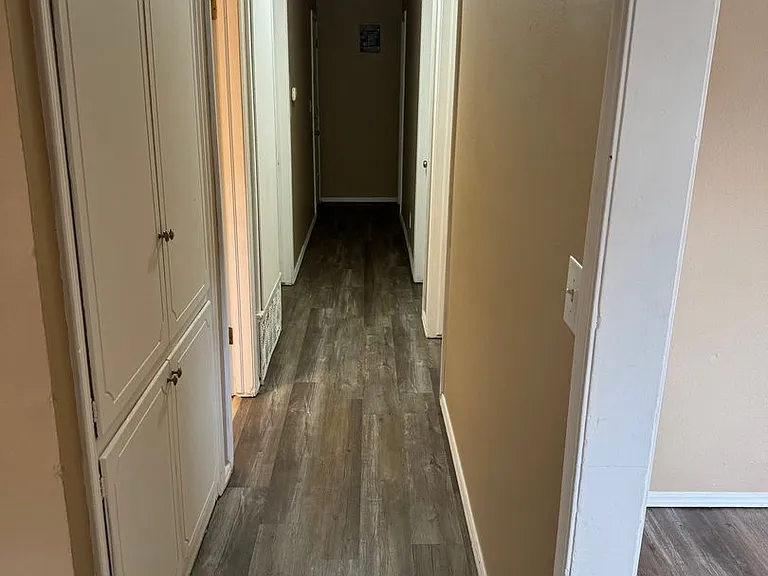 816-818 Russell Cir — Photo 6