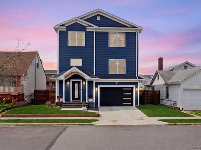 909 S 5th Street, Lindenhurst, NY, 11757