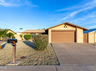 8905 N 55th Dr, Glendale, AZ 85302