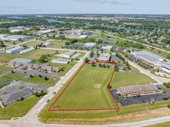 S Broadway St, De Pere, WI 54115