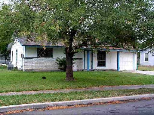 1st image of 4719 CASTLE KNOLL DR