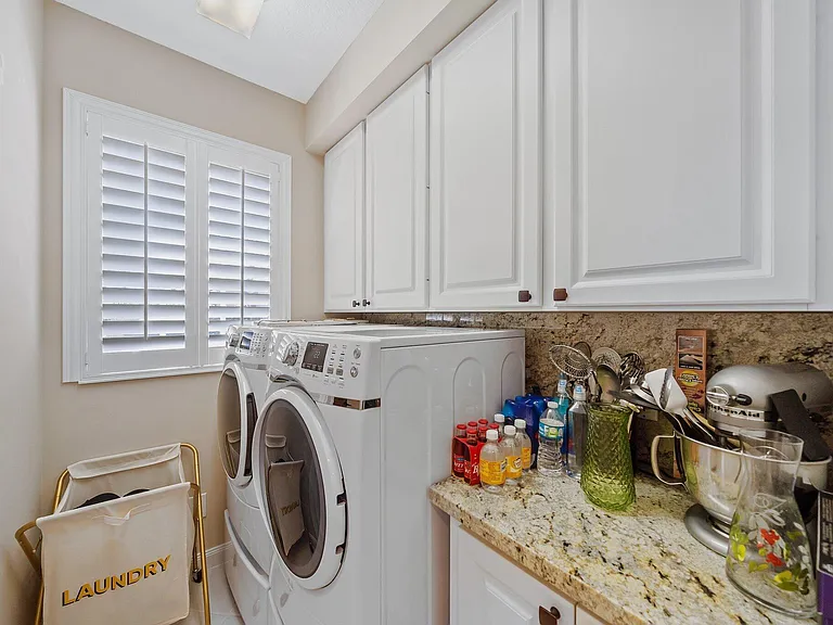 2117 Tigris Dr — Photo 33