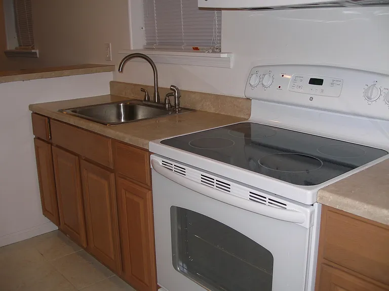 1320 N 17th St #1 — Photo 5