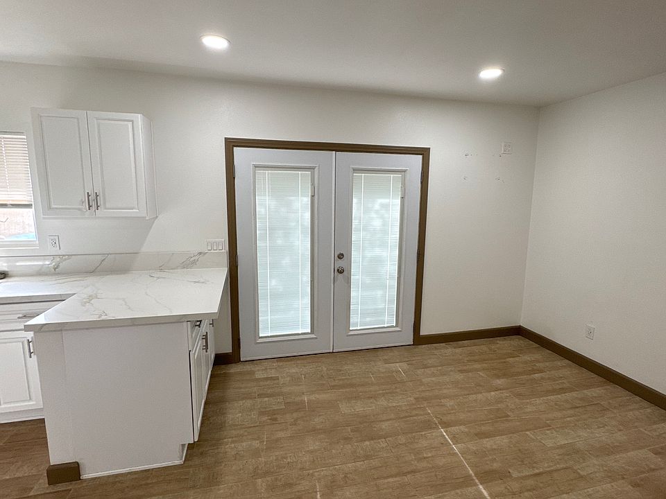 1st image of 7235 Fairfax Dr