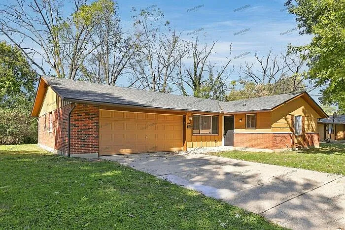 4443 Nowak Ave