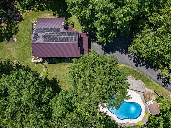 3rd image of 111 Back Cove Drive
