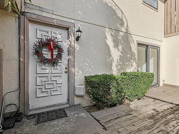 5th image of 2805 Del Prado Dr #2805