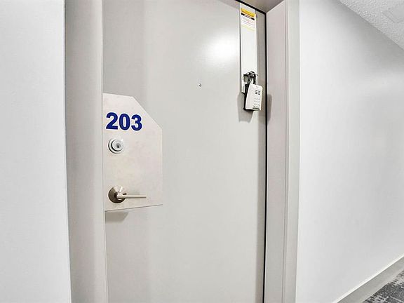 2nd image of 510 Edmonton Trl NE #203