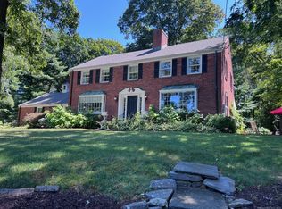 85 Knob Hill Rd, Glastonbury, CT 06033