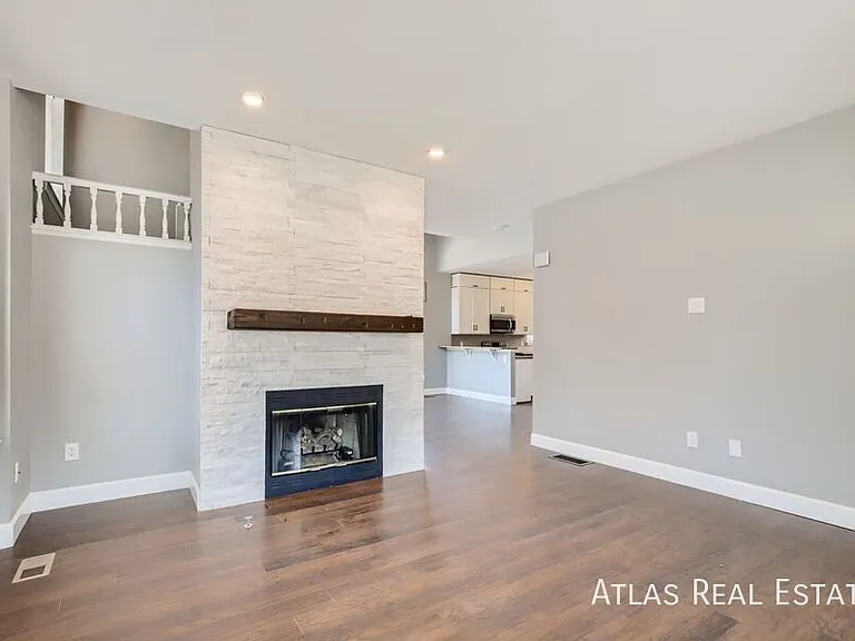 19155 E Molly Ave — Photo 2