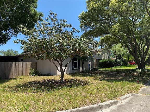 4th image of 619 Valley Hill Dr