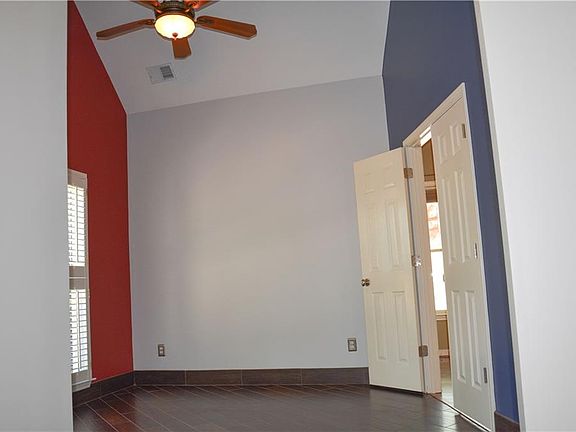 5th image of 502 Watts Way