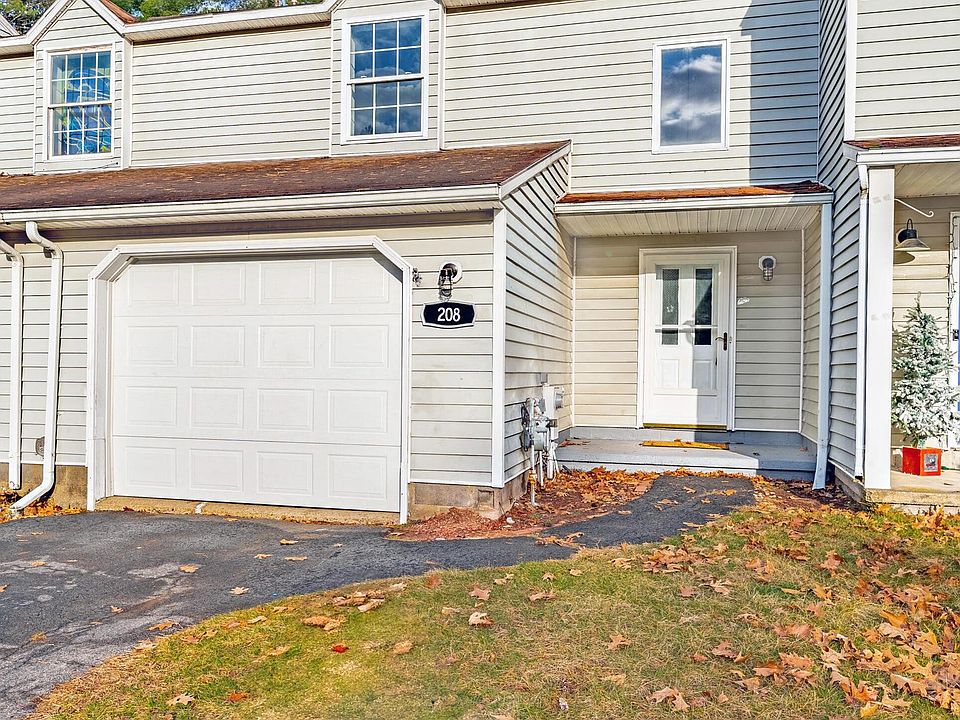 1st image of 208 Whitetail Ct